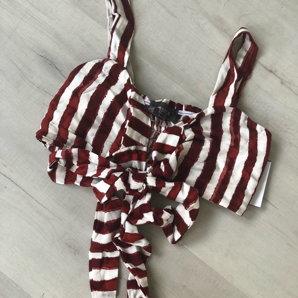 ⚡️ Super cute crop top ⚡️✨ - Picture 5 of 7